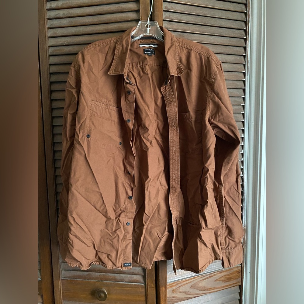Men’s RVCA Brown Long Sleeved Button Down Shirt Size Medium